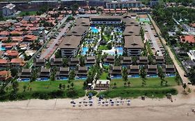 Charmoso Flat Cupe Beach Living - Beira Mar